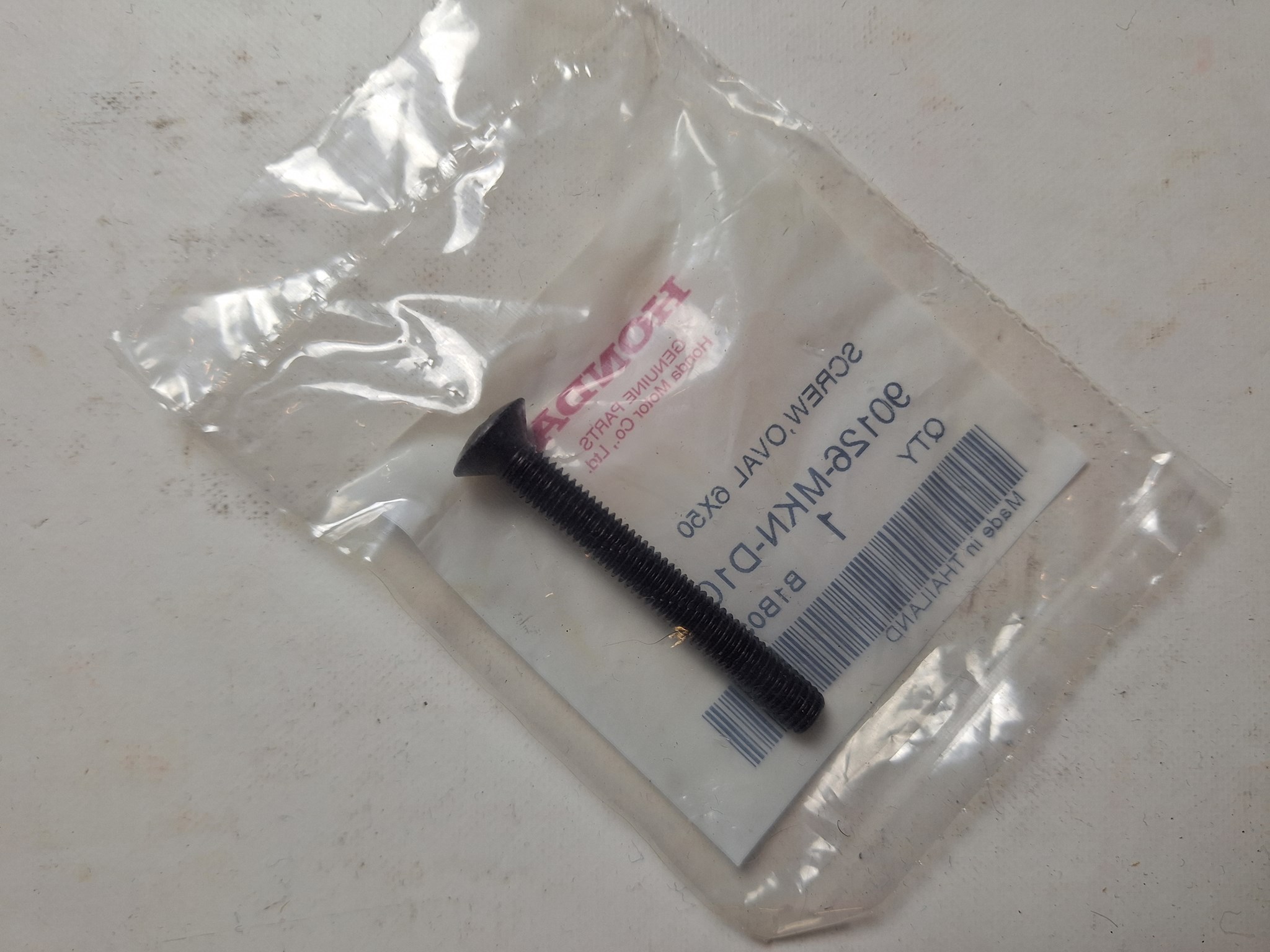 Picture of SCREW,OVAL 6X50  90126-MKN-D10  